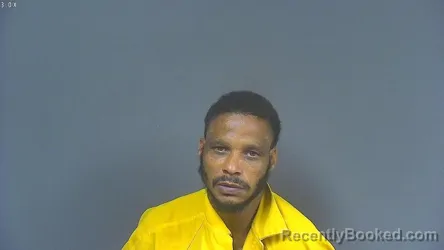 Mugshot of DEANDRE EDWARD MONTGOMERY booked in DeSoto County, Mississippi on April 19, 2026