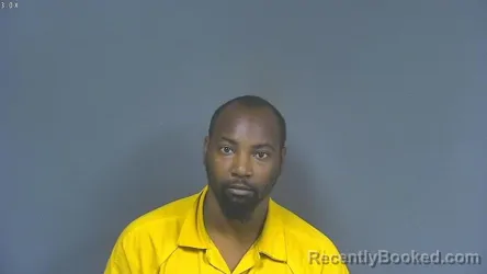 Mugshot of DJUAN CORTEZ ROBERTS booked in DeSoto County, Mississippi on June 15, 2026