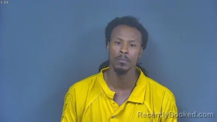Mugshot of JEREMY JERMAINE ROBERTSON booked in DeSoto County, Mississippi on April 19, 2026