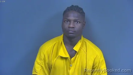 Mugshot of JACARIUS DANTONIO VAUGHN booked in DeSoto County, Mississippi on April 19, 2026