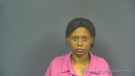 Mugshot of KIESHIA ROSCOE