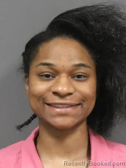 Mugshot of LAWRENEKIAIRA CLOVANEISHA HICKS