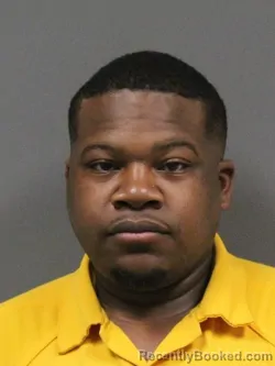 Mugshot of LABRODERICK CORTEZ PETERSON