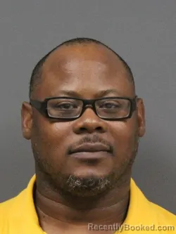 Mugshot of LARON A TAYLOR booked in DeSoto County, Mississippi on June 27, 2026