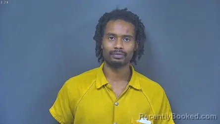 Mugshot of LEVARRUS VONQUAY WEBBER