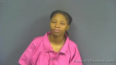 Mugshot of MASHONTIARA TIARAINAYE DAVIS booked in DeSoto County, Mississippi on June 12, 2026