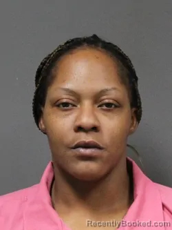 Mugshot of MERCEDIA M DEXTER