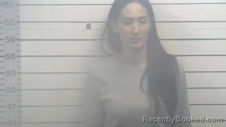 Mugshot of MARY ELIZABETH PETTERSEN