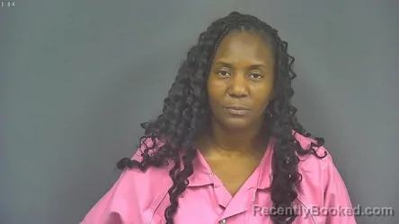 Mugshot of SHAUNDRELE EVETTE THOMAS booked in DeSoto County, Mississippi on March 21, 2026