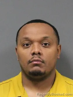 Mugshot of TREVAN LASHON HAMPTON