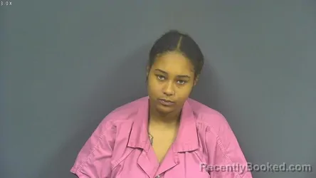 Mugshot of TONNAISHA LASHA MOORE booked in DeSoto County, Mississippi on April 20, 2026
