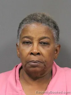 Mugshot of VERVERLY DESHANN ROSS