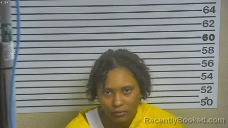 Mugshot of DYNESHA LYNETTE POLLARD