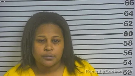 Mugshot of MONIQUE SHANTAE SMITH