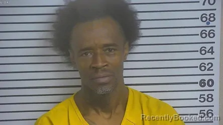 Mugshot of NAKIA LASHAW MASON booked in Forrest County, Mississippi on May 8, 2026