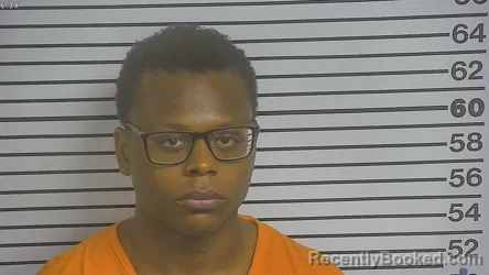 Mugshot of Quinetz Demond Shelton booked in Forrest County, Mississippi on April 3, 2026