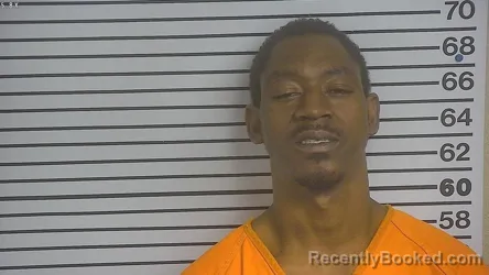 Mugshot of TRAVION JACKSON