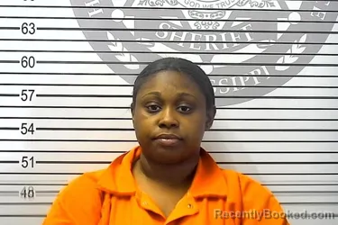 Mugshot of DESRIYANA M'LAJA SIMMONS