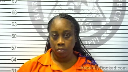 Mugshot of DOMINIQUE TRENESE SKIPPER