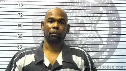 Mugshot of GREGORY DRAKE SWANKS