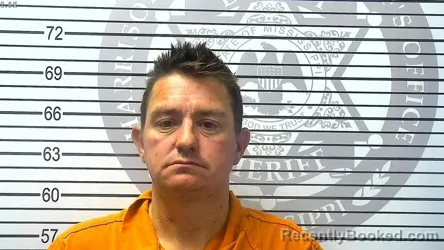 Mugshot of JOSIAH THOMAS ISHAM