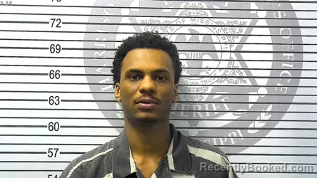 Mugshot of LEVAR SHELVERRICK SMITH booked in Harrison County, Mississippi on March 17, 2026