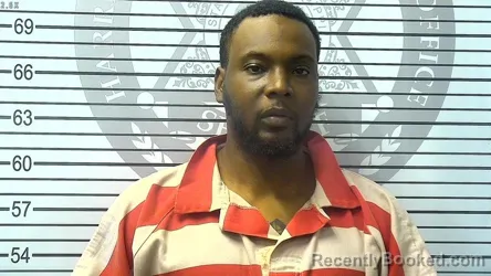 Mugshot of ORLANDO ARBY RAY THOMAS
