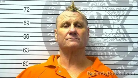 Mugshot of ROLAND VANDER BOND