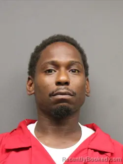 Mugshot of QUENTIN DAVIS booked in Hinds County, Mississippi on April 28, 2026