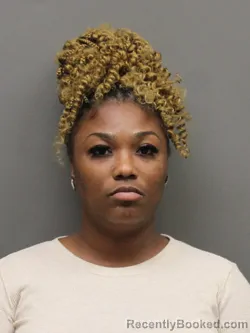 Mugshot of DEJA MANIQUE ALMORE booked in Hinds County, Mississippi on June 17, 2026