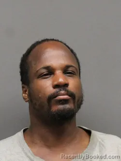Mugshot of STEVE JAVONTA JOHNSON booked in Hinds County, Mississippi on April 30, 2026