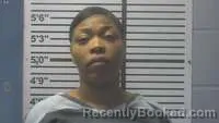 Mugshot of KENYA LINDSEY