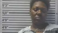 Mugshot of IESHA KNIGHT