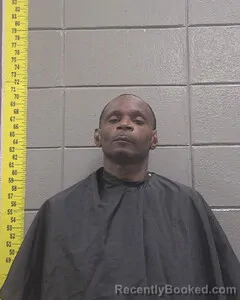 Mugshot of Aeshrae Pollard booked in Lauderdale County, Mississippi on October 8, 2026