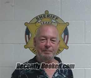 Mugshot of ROBERT TRAVIS NORWOOD