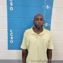 Mugshot of AZA BANKS booked in Lincoln County, Mississippi on April 25, 2026