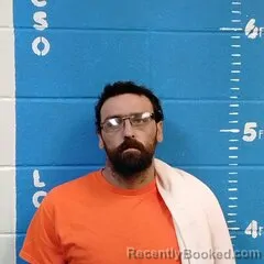 Mugshot of JOSEPH R MCLEOD