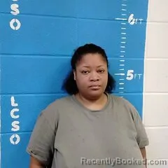 Mugshot of JACQUIRA D DILLARD booked in Lincoln County, Mississippi on May 21, 2026