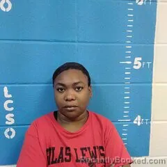 Mugshot of QUEENADRA THOMAS booked in Lincoln County, Mississippi on July 13, 2026