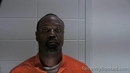 Mugshot of TAVARES ORLANDO SANDERS booked in Lowndes County, Mississippi on August 4, 2026