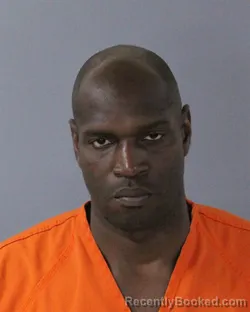 Mugshot of MICHAEL MONTAE WARREN