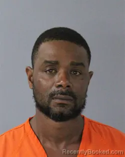 Mugshot of DEANDRE DESHAWN PARKER booked in Madison County, Mississippi on May 19, 2026