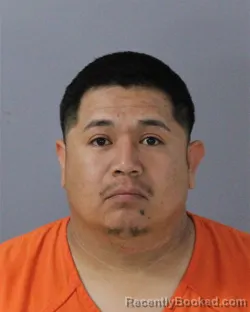Mugshot of VICTOR GONZALEZ-CORDOVA