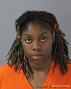 Mugshot of GREREONA LASHAE HUNTER booked in Madison County, Mississippi on May 13, 2026