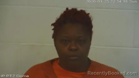 Mugshot of Linda LORRAINE Thomas