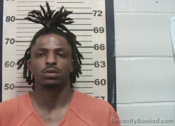 Mugshot of JAVARION DERELL THOMPSON
