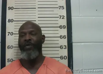 Mugshot of DEATRICK DION HAMPTON