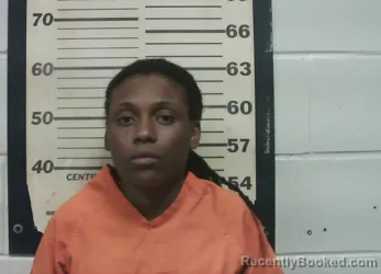 Mugshot of YACHIMMA QUONNETT TUCKER