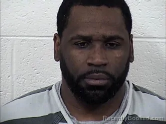 Mugshot of IVAN CHASE SANDRIDGE