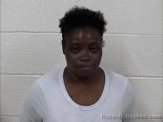 Mugshot of TOWANDA NICOLE CURRY booked in Panola County, Mississippi on April 2, 2026